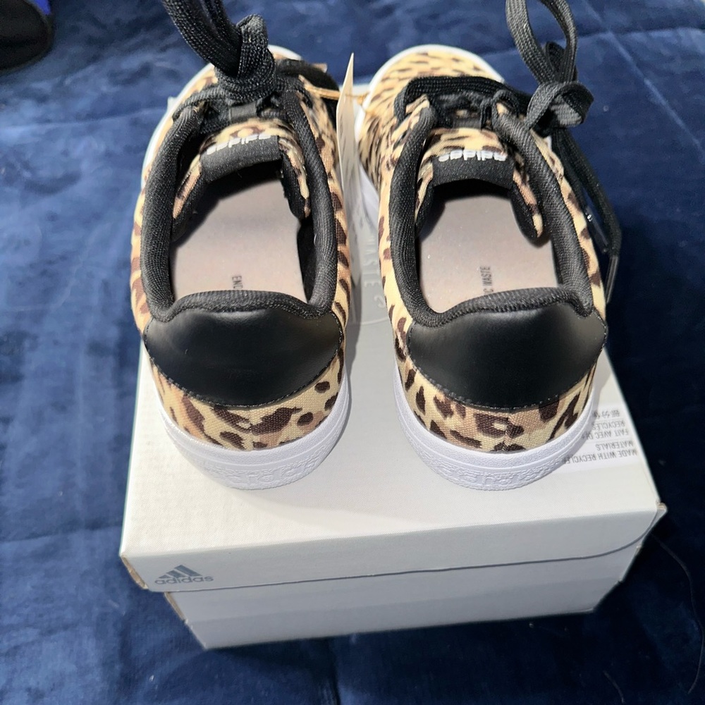 New in box Adidas Vulc Raid3r Shoes size 6 - Picture 4 of 8